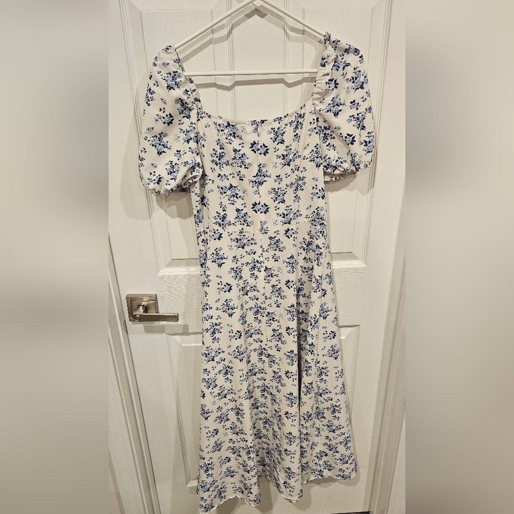 Shein Women's Floral Blue and White Long Dress Size-M - Picture 3 of 8